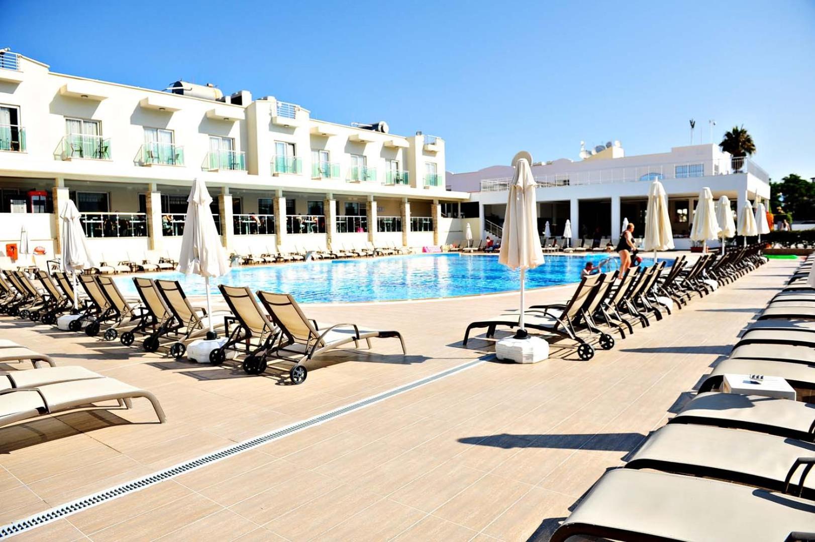 Dream Family Club Hotel Side